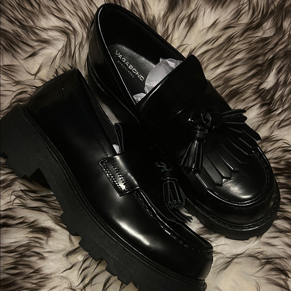 Vagabond Black Tassel Loafers
